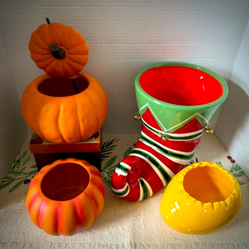 Planters, 4 seasonal in various sizes.
